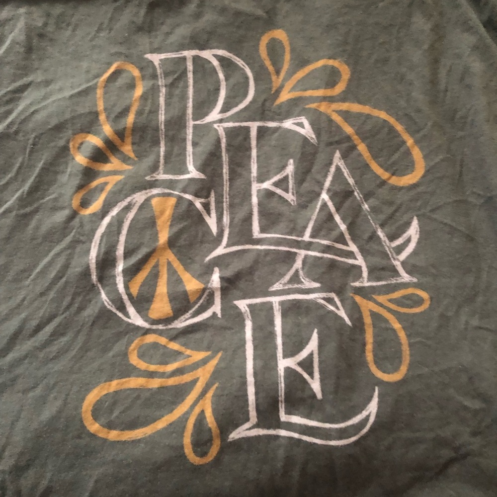 Torrid Olive Peace T-shirt size 3